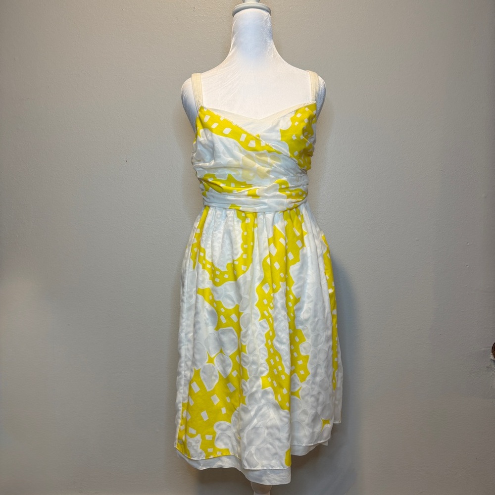 Kimchi & Blue Women's Dress Yellow and White Size 4